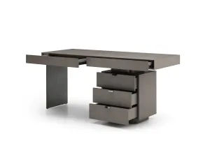 Beckah Desk