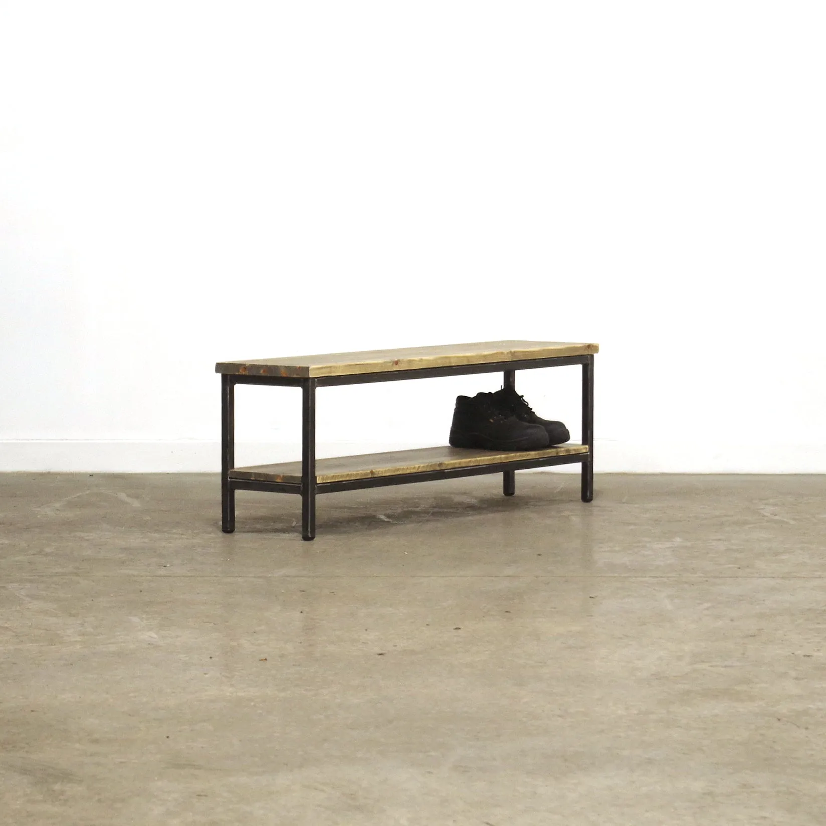 Bench Nº 2 - Gun Metal / Pine