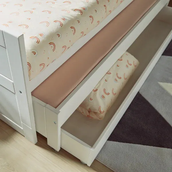 Cabin bed with guest bed