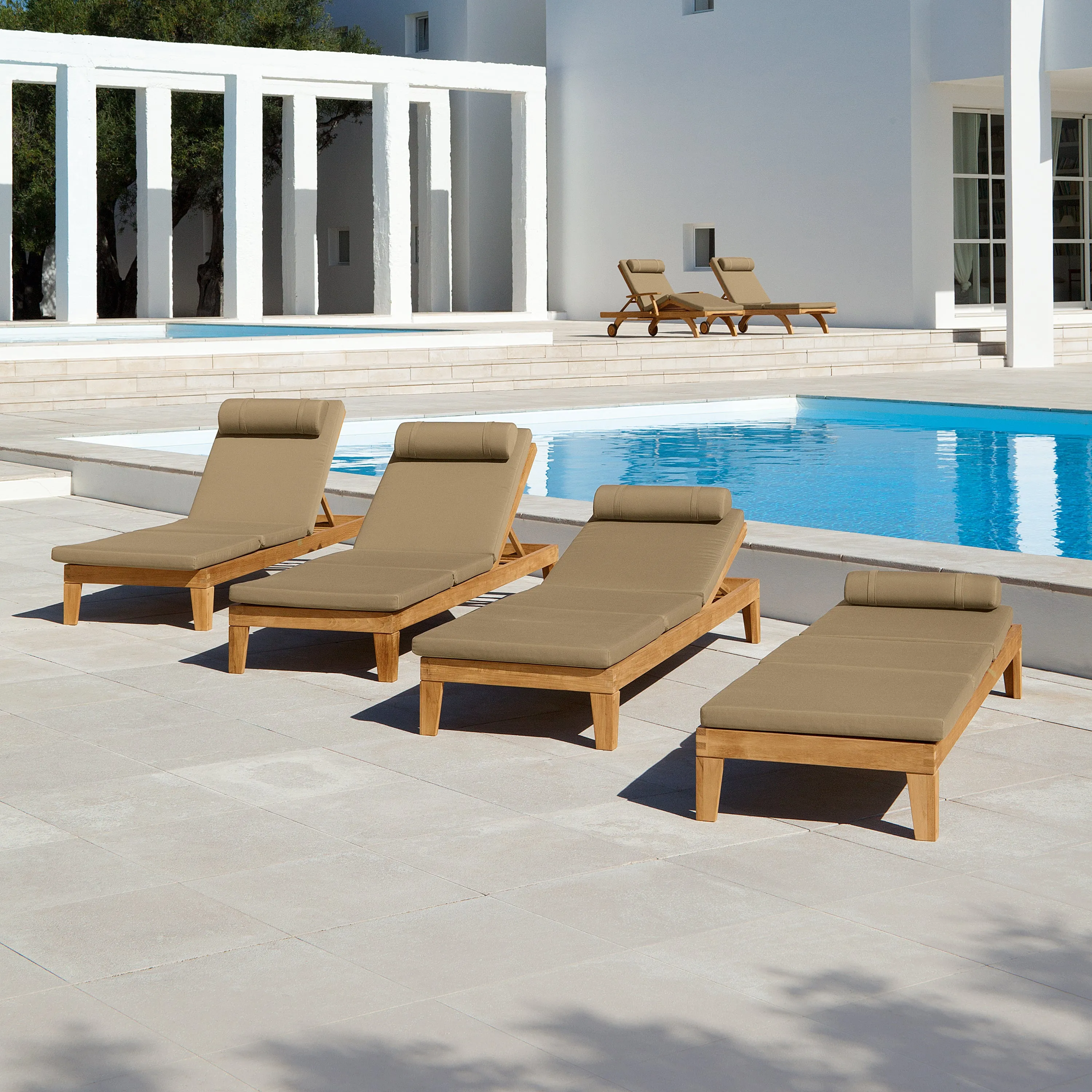 Capri Teak Lounger - Base