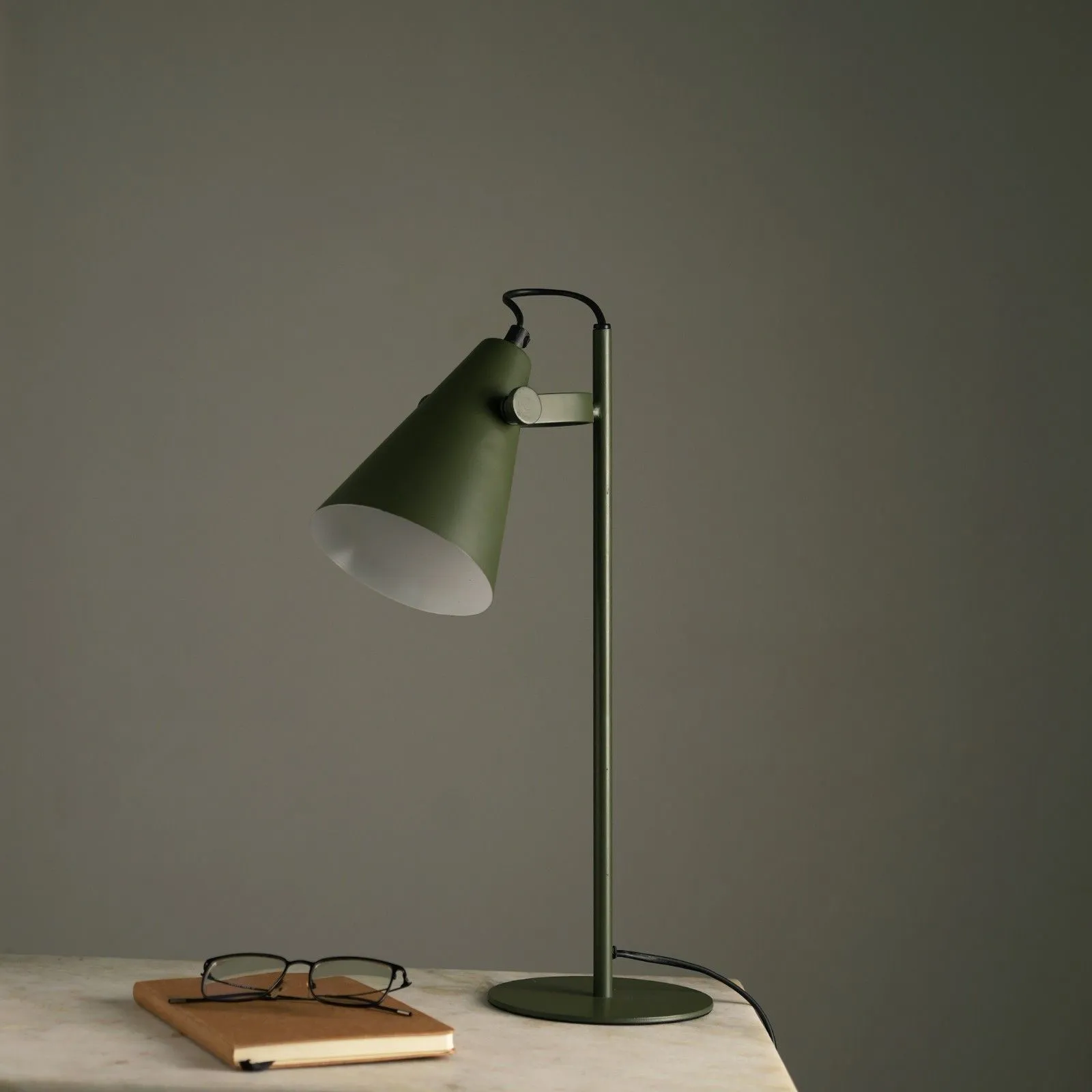 Fika Task Table Lamp