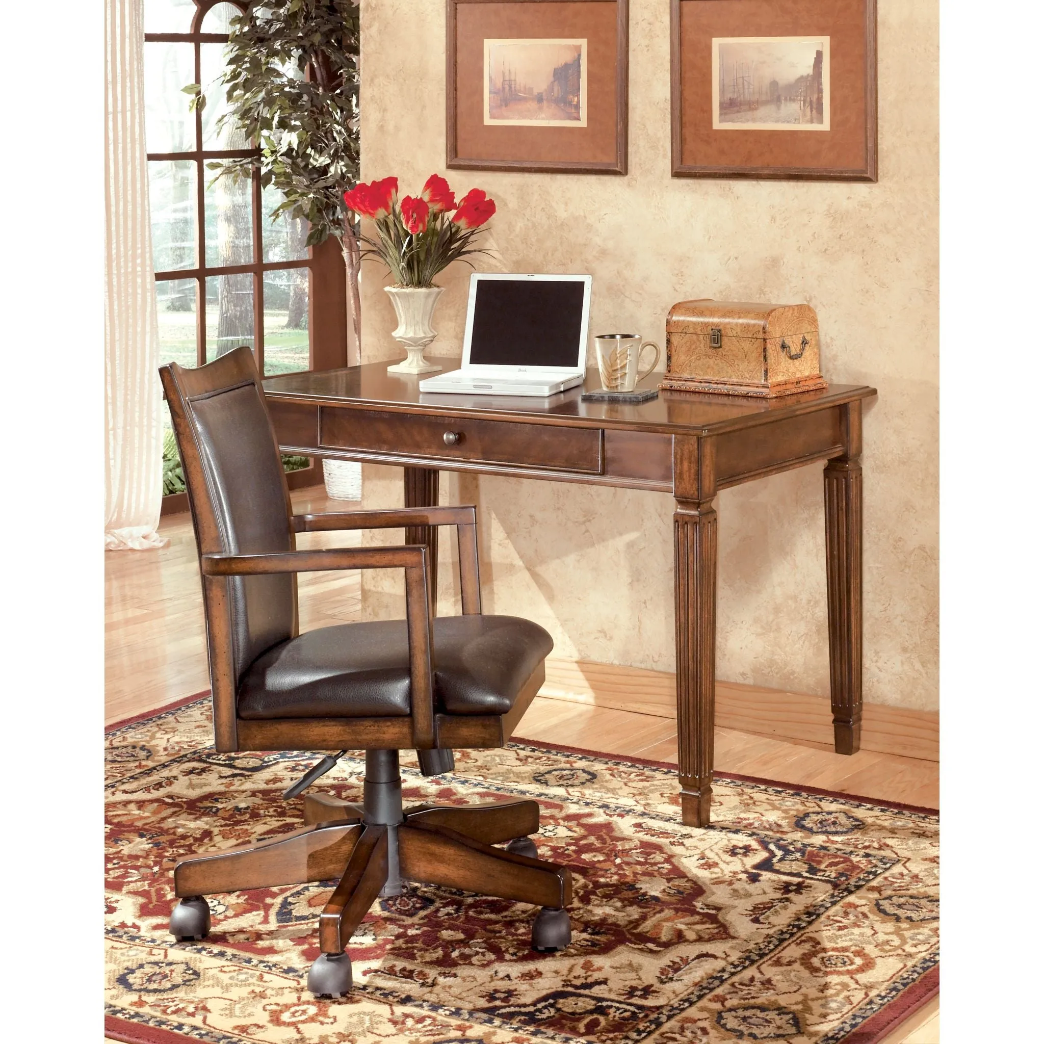 Hamlyn Small Leg Desk