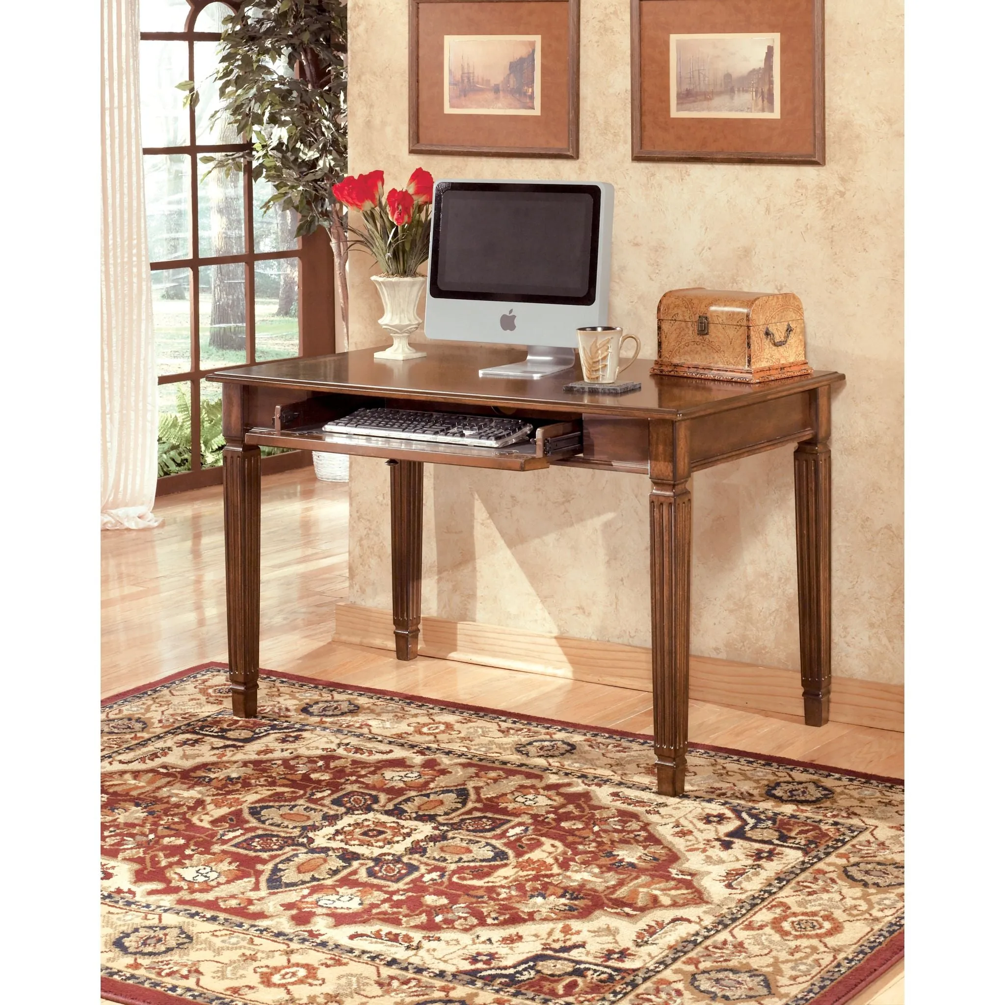 Hamlyn Small Leg Desk