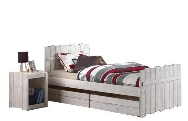 Leo Treehouse Bed with Storage