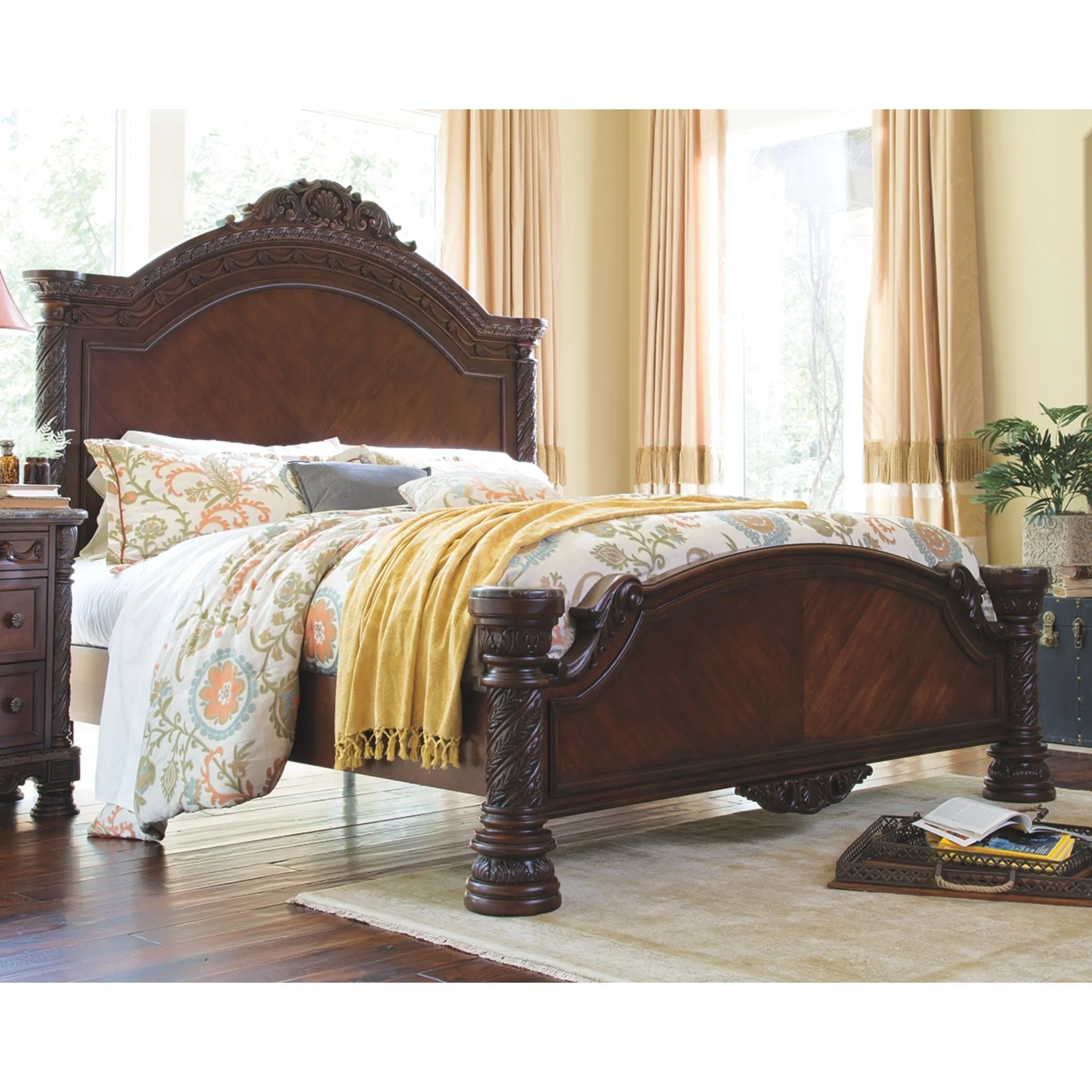 North Shore 3 Piece Panel Bed